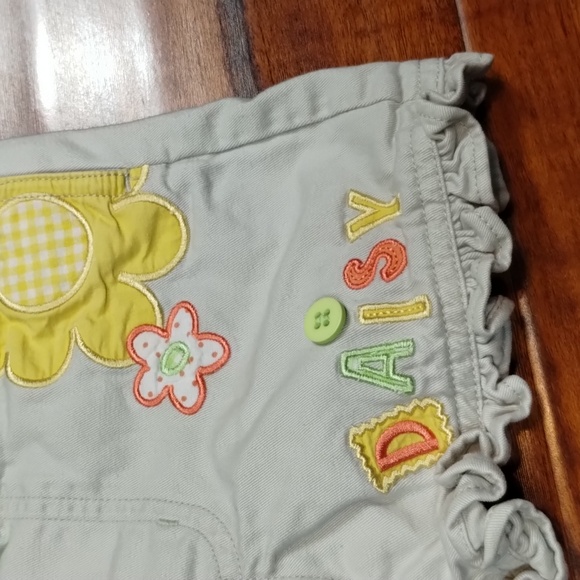 Mini Wear Cream Embroidered Daisy Butterfly & Floral Button Top Overalls - Picture 2 of 15